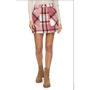 NEW FLAGS & ANTHEM wasilla utility mini skirt in pink